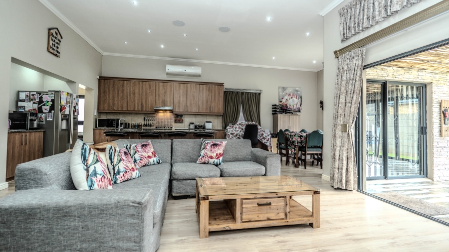 3 Bedroom Property for Sale in Sonkring Western Cape